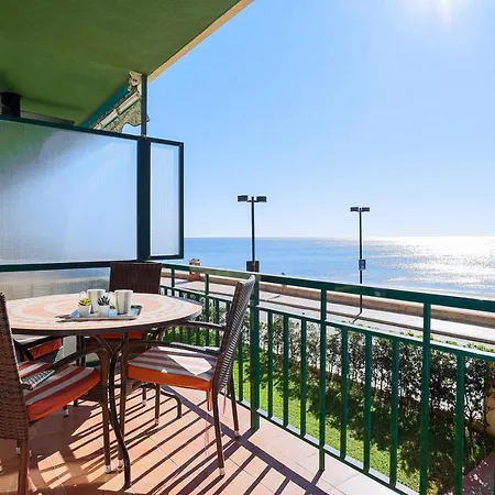 Ensuite Mediterranean Sea Front