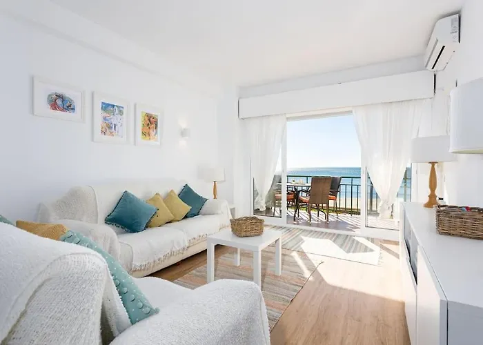 Ensuite Mediterranean Sea Front Lejlighed