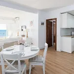 Ensuite Mediterranean Sea Front Apartament Fuengirola
