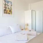 Ensuite Mediterranean Sea Front Апартаменти *