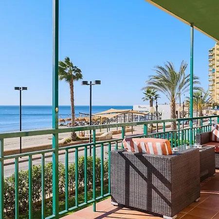 Ensuite Mediterranean Sea Front Apartment Fuengirola