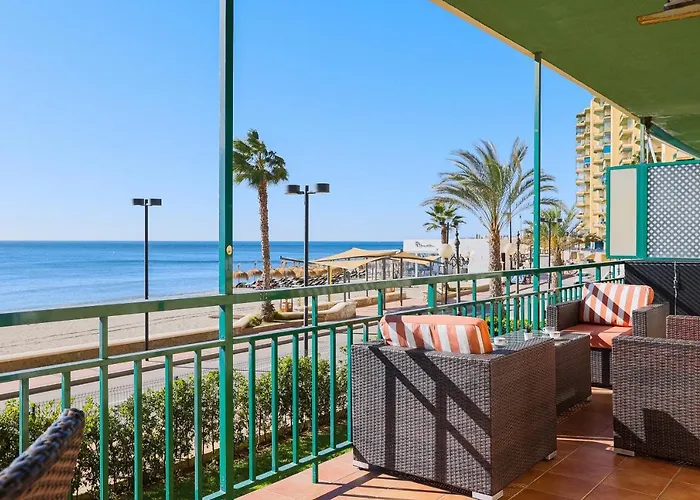 Ensuite Mediterranean Sea Front Apartment Fuengirola