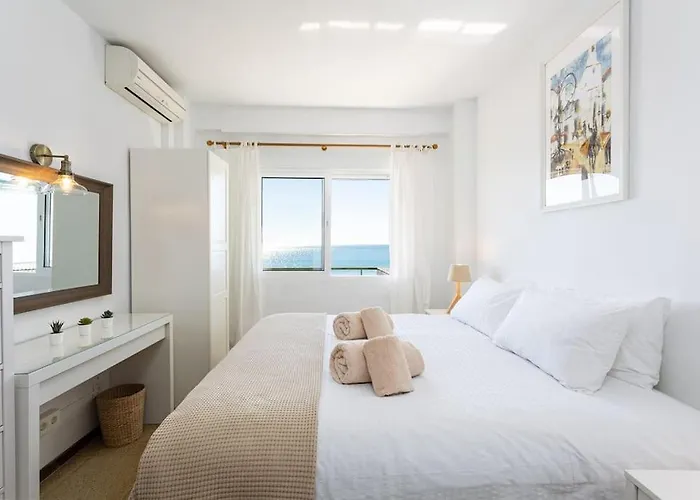 Ensuite Mediterranean Sea Front Apartment Fuengirola